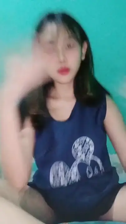 高颜値素人　無毛清楚系女子大生　脱衣オナニー盗撮・プライベート撮影